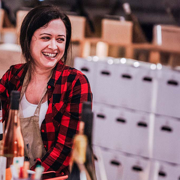 Weinetikett gestalten mit Wine Tasting Frankfurt (Nordend), mydays Erlebnisgutschein, als PDF ausdruckbar oder Versand mit Geschenkverpackung