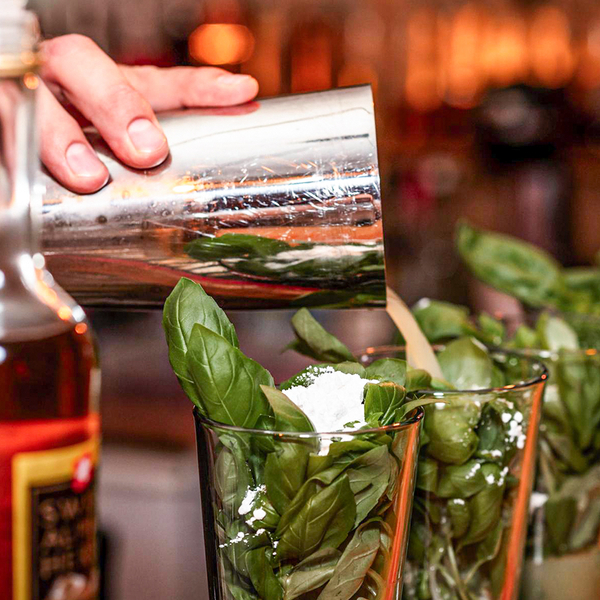 Cocktail Tasting Frankfurt am Main, mydays Erlebnisgutschein, als PDF ausdruckbar oder Versand mit Geschenkverpackung