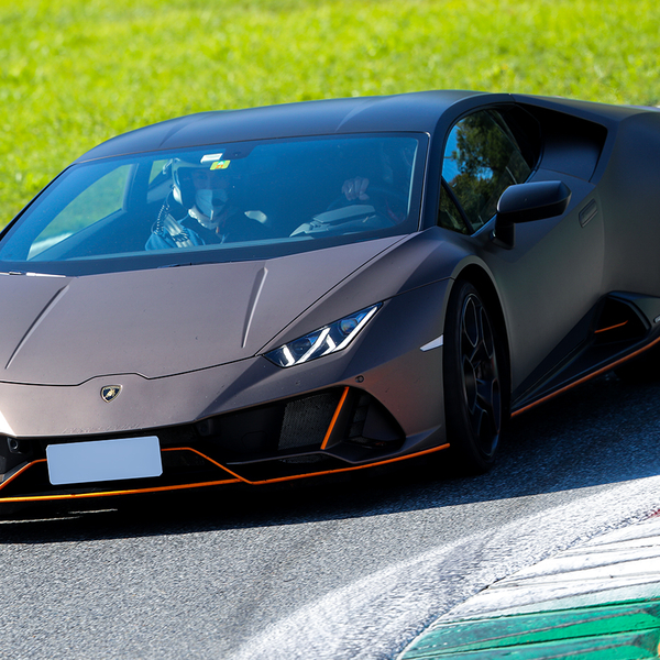 Lamborghini selber fahren Stevelot (1 Rdn.), mydays Erlebnisgutschein, als PDF ausdruckbar oder Versand mit Geschenkverpackung