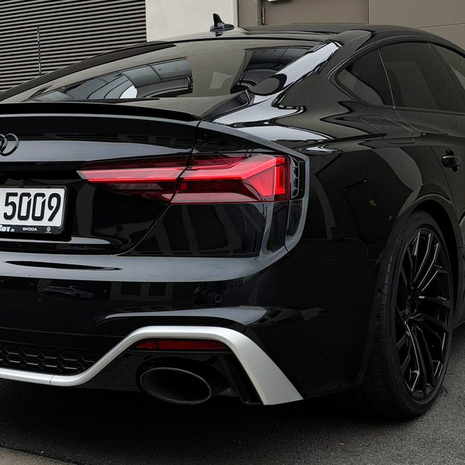Audi RS5 mieten Neustadt am Rübenberge (8h), mydays Erlebnisgutschein, als PDF ausdruckbar oder Versand mit Geschenkverpackung