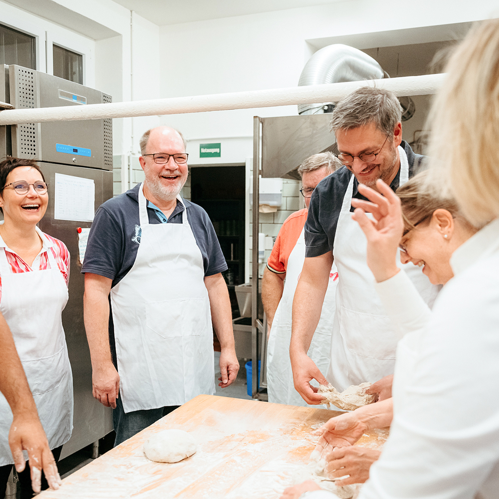 Sauerteigbrot Backkurs Berlin, mydays Erlebnisgutschein, als PDF ausdruckbar oder Versand mit Geschenkverpackung