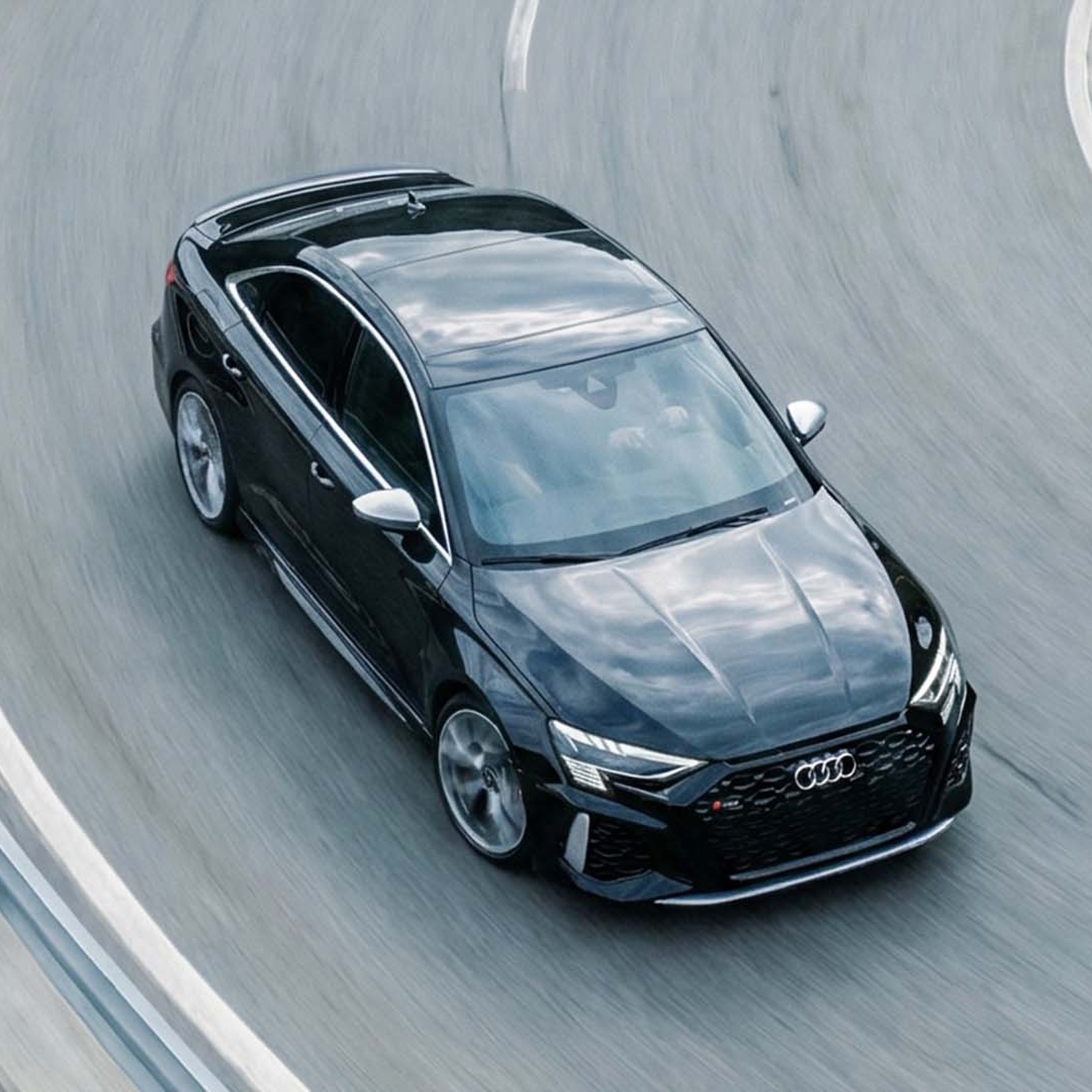 Audi RS3 mieten Limburg (Wochenende), mydays Erlebnisgutschein, als PDF ausdruckbar oder Versand mit Geschenkverpackung