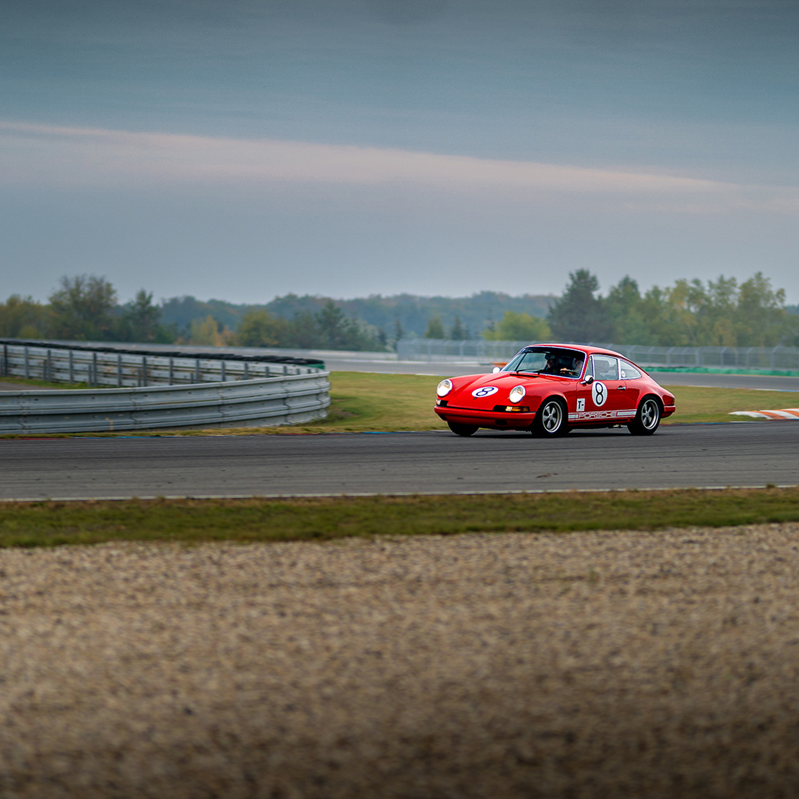 Rennstreckentraining Orechová Potôn (Porsche 911 1969 - 5 Rdn.), mydays Erlebnisgutschein, als PDF ausdruckbar oder Versand mit Geschenkverpackung