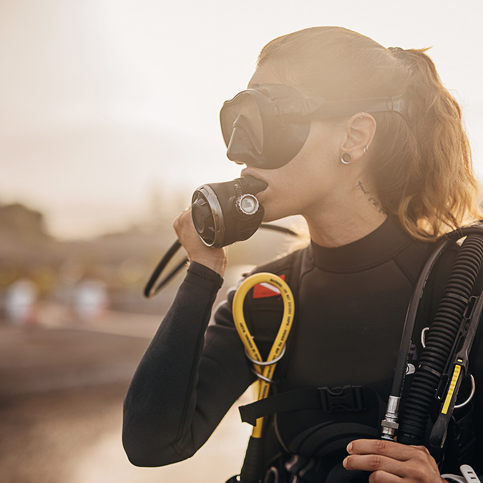 Tauchschnupperkurs im Pool Nürnberg, mydays Erlebnisgutschein, als PDF ausdruckbar oder Versand mit Geschenkverpackung