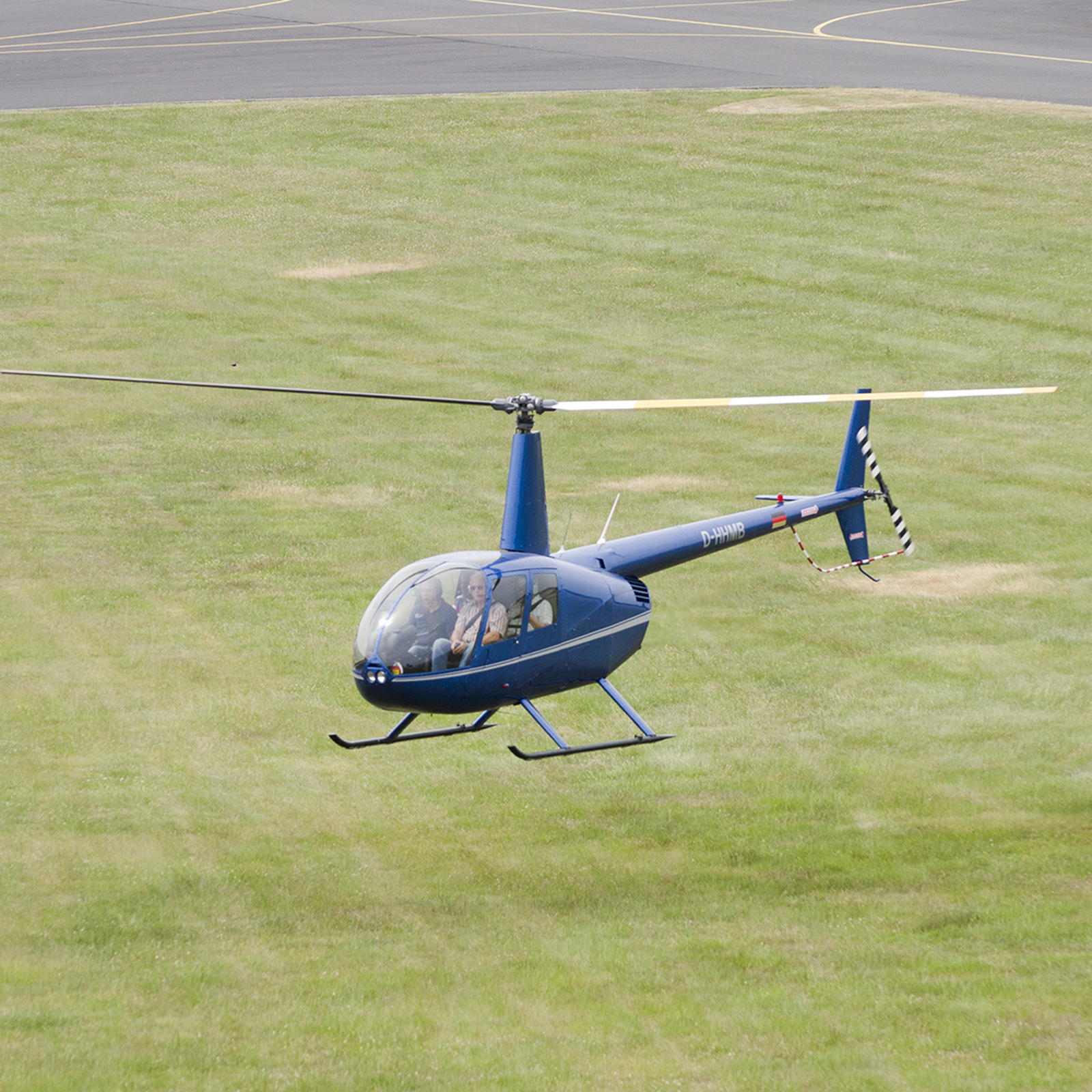 Hubschrauber selber fliegen Hünxe (20 Min.), mydays Erlebnisgutschein, als PDF ausdruckbar oder Versand mit Geschenkverpackung
