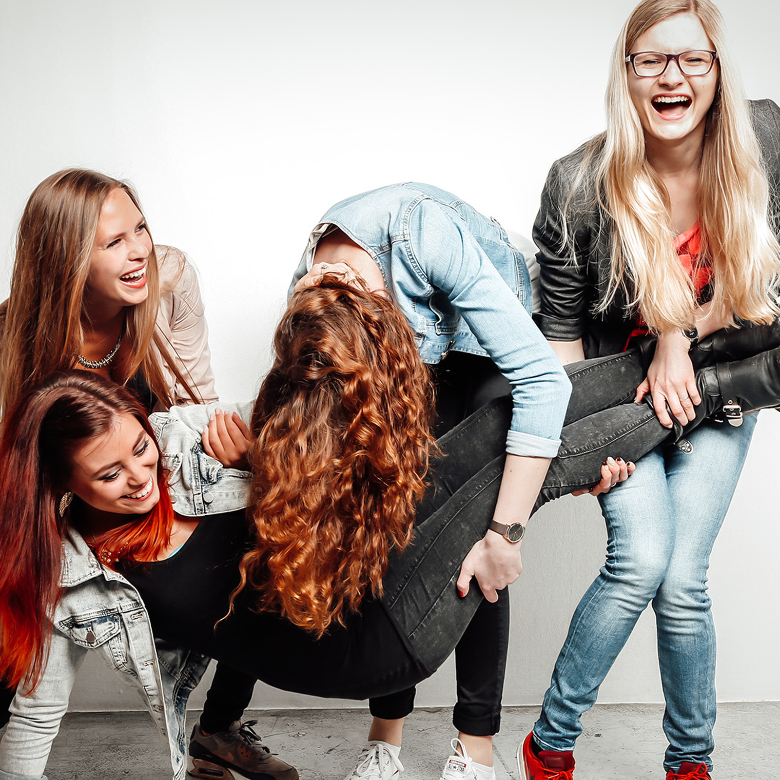 Bestfriends-Fotoshooting Hamburg für 4, mydays Erlebnisgutschein, als PDF ausdruckbar oder Versand mit Geschenkverpackung
