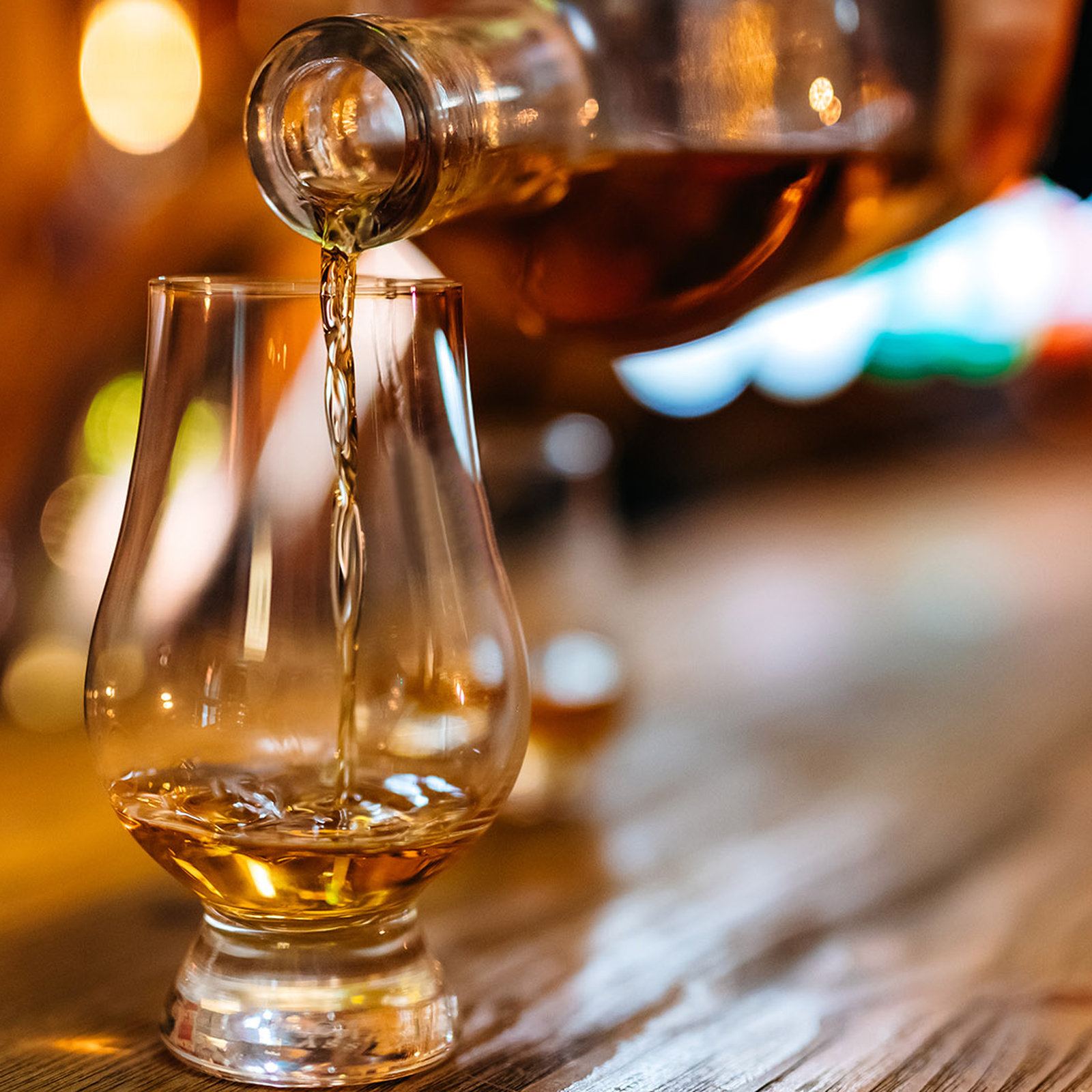 Whisky Tasting Stuttgart (Whiskys aus aller Welt), mydays Erlebnisgutschein, als PDF ausdruckbar oder Versand mit Geschenkverpackung