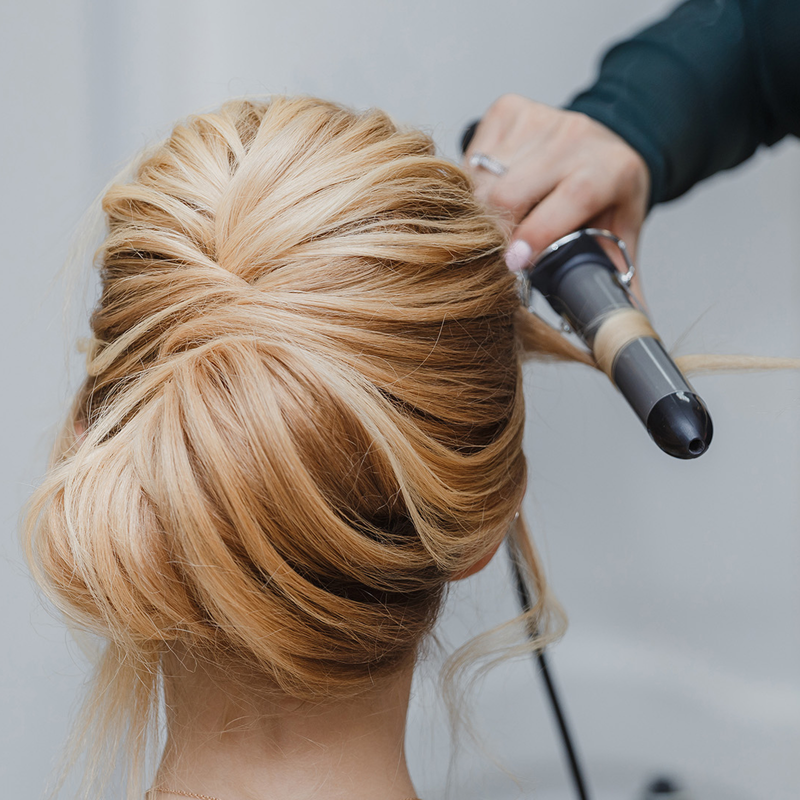 Frisuren & Haarstyling Workshop Neuss, mydays Erlebnisgutschein, als PDF ausdruckbar oder Versand mit Geschenkverpackung