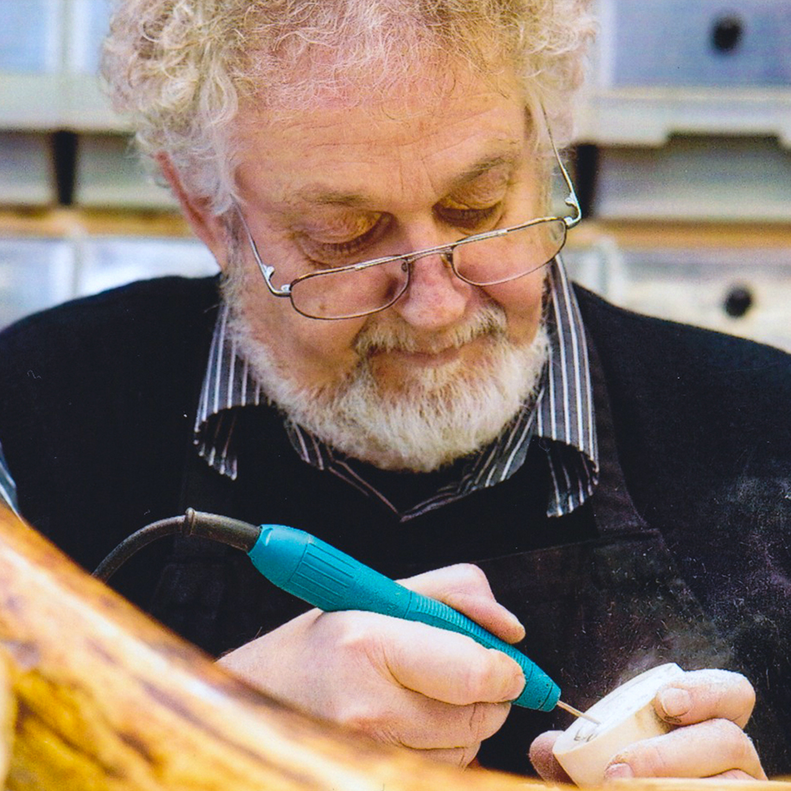 Schnitzkurs für Anfänger (6 Std.), mydays Erlebnisgutschein, als PDF ausdruckbar oder Versand mit Geschenkverpackung