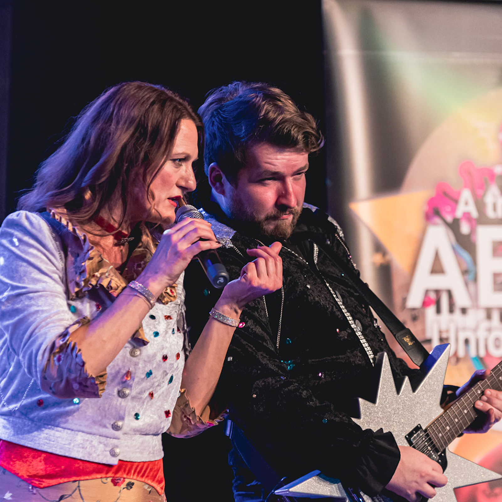 ABBA Unforgettable Konzertshow, mydays Erlebnisgutschein, als PDF ausdruckbar oder Versand mit Geschenkverpackung