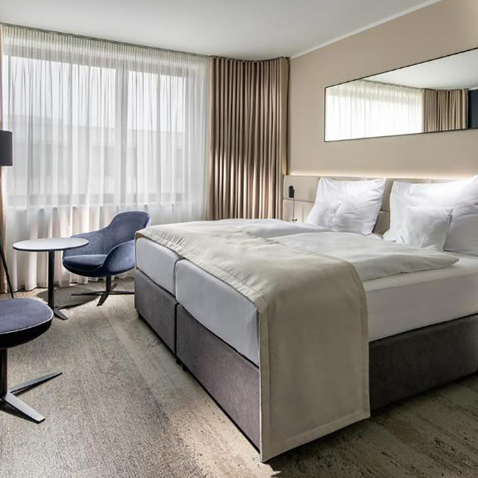 Städtetrip Prag für 2 (2 Nächte) - Clarion Congress Hotel Prag, mydays Erlebnisgutschein, als PDF ausdruckbar oder Versand mit Geschenkverpackung