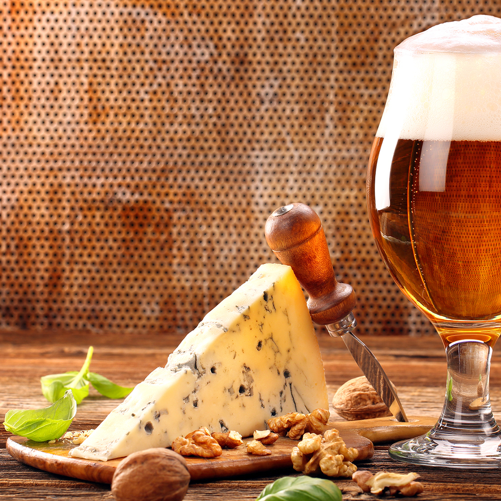 Bierverkostung mit Speisen Berlin, mydays Erlebnisgutschein, als PDF ausdruckbar oder Versand mit Geschenkverpackung