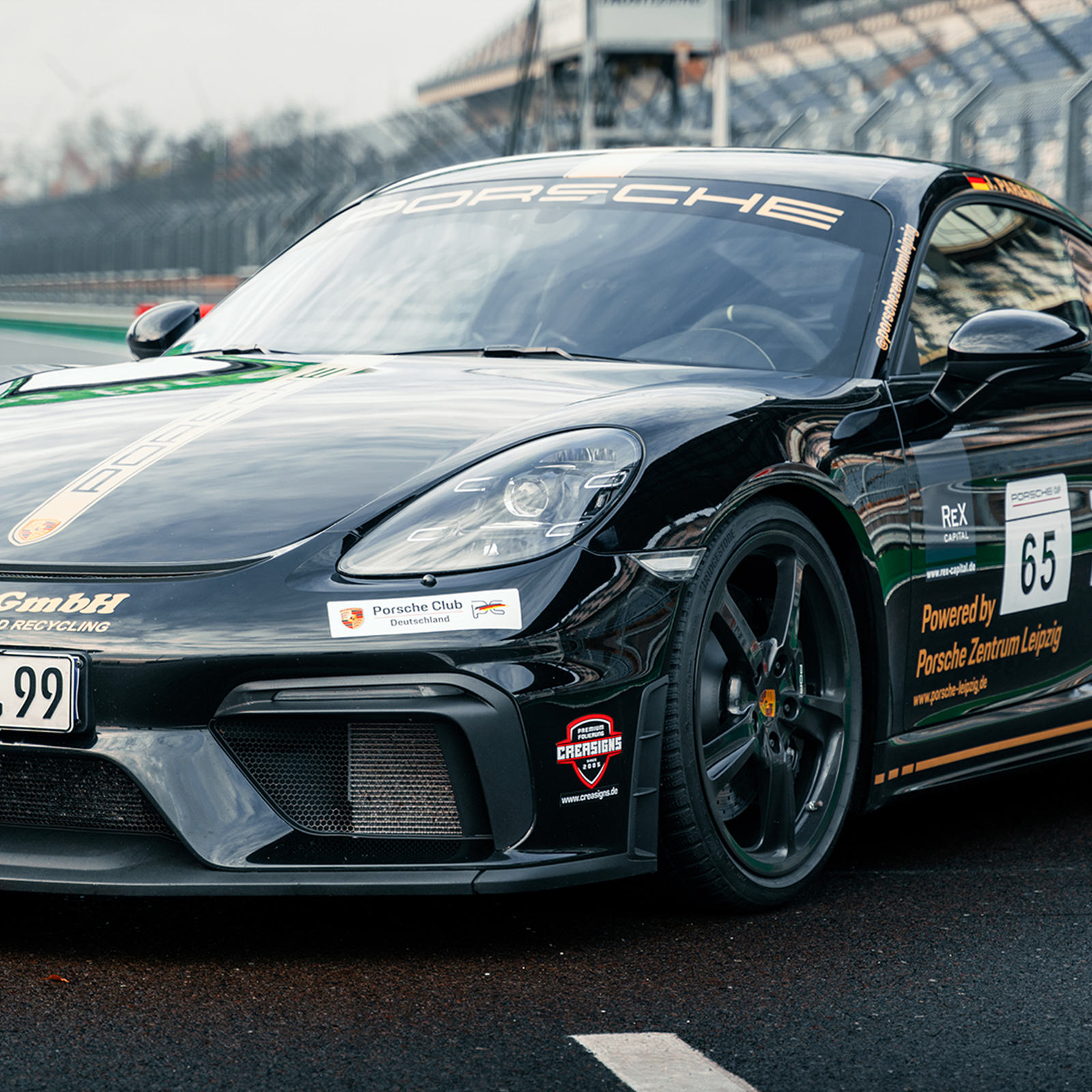 Rennstreckentraining Porsche GT4 (2+2 Rdn.) Schipkau Klettwitz, mydays Erlebnisgutschein, als PDF ausdruckbar oder Versand mit Geschenkverpackung