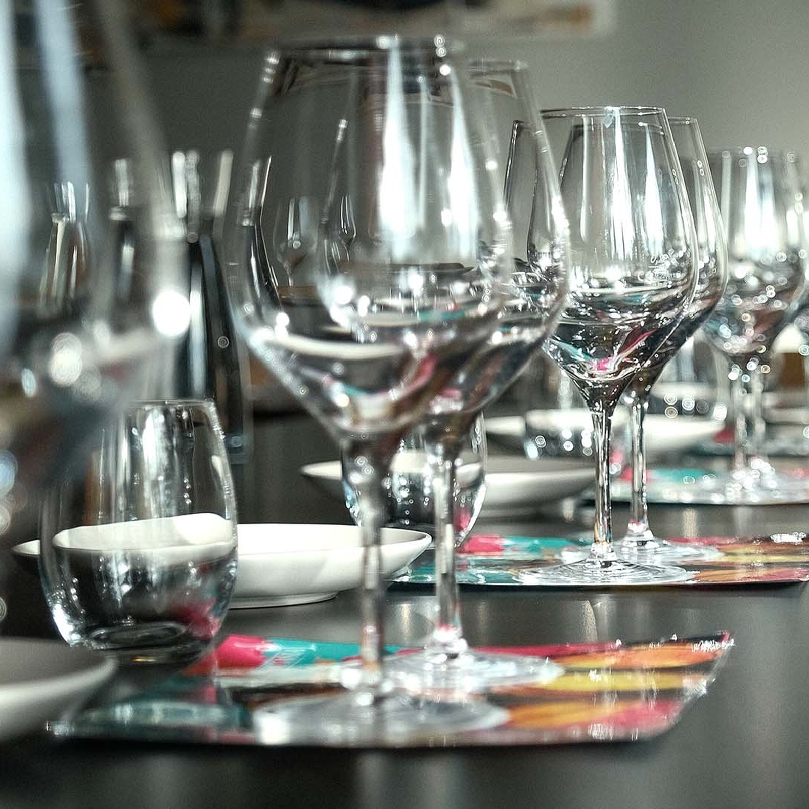 Weintasting inkl. Gameshow Stuttgart, mydays Erlebnisgutschein, als PDF ausdruckbar oder Versand mit Geschenkverpackung