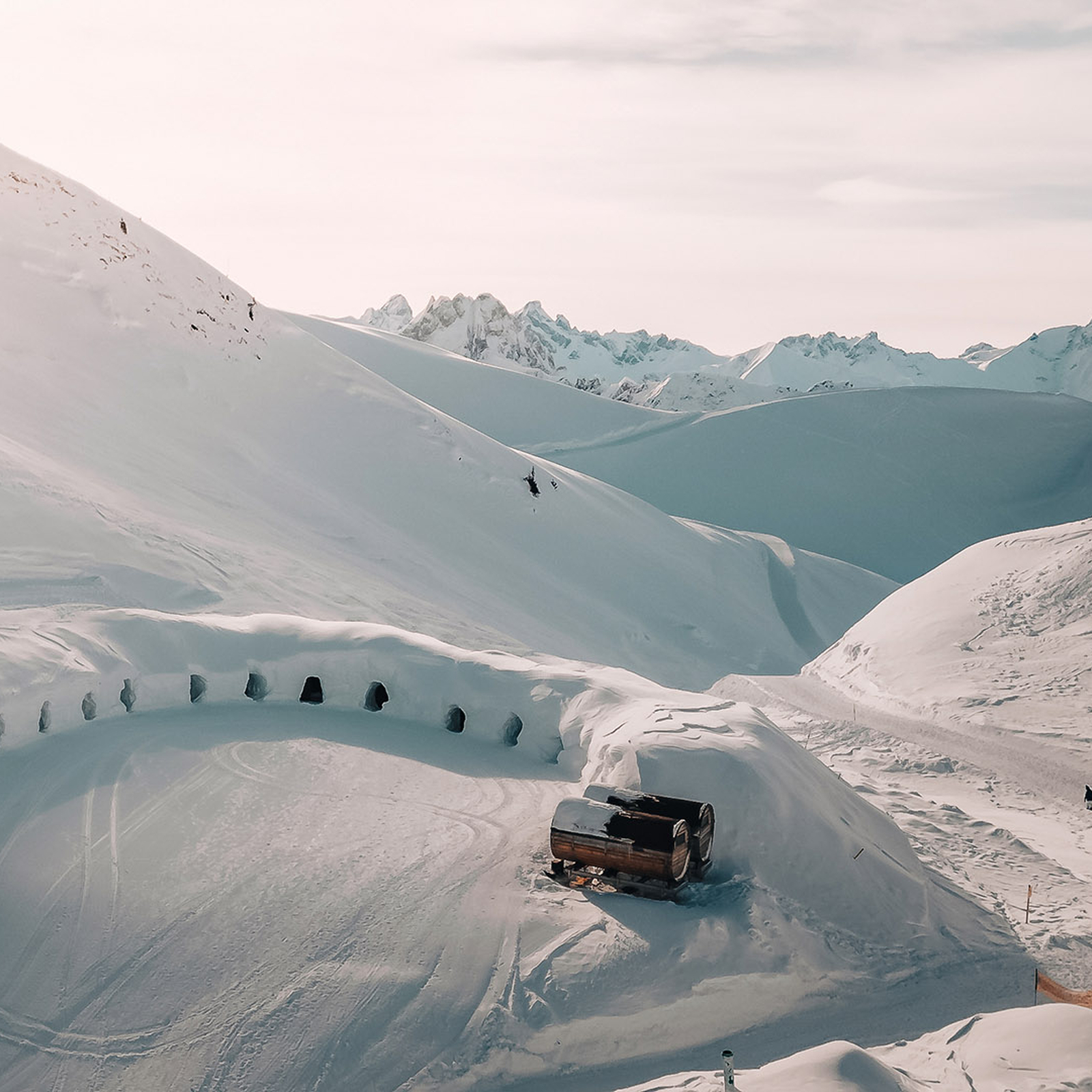 Iglu Übernachtung Oberstdorf mit Käsefondue (Fr-Sa), mydays Erlebnisgutschein, als PDF ausdruckbar oder Versand mit Geschenkverpackung