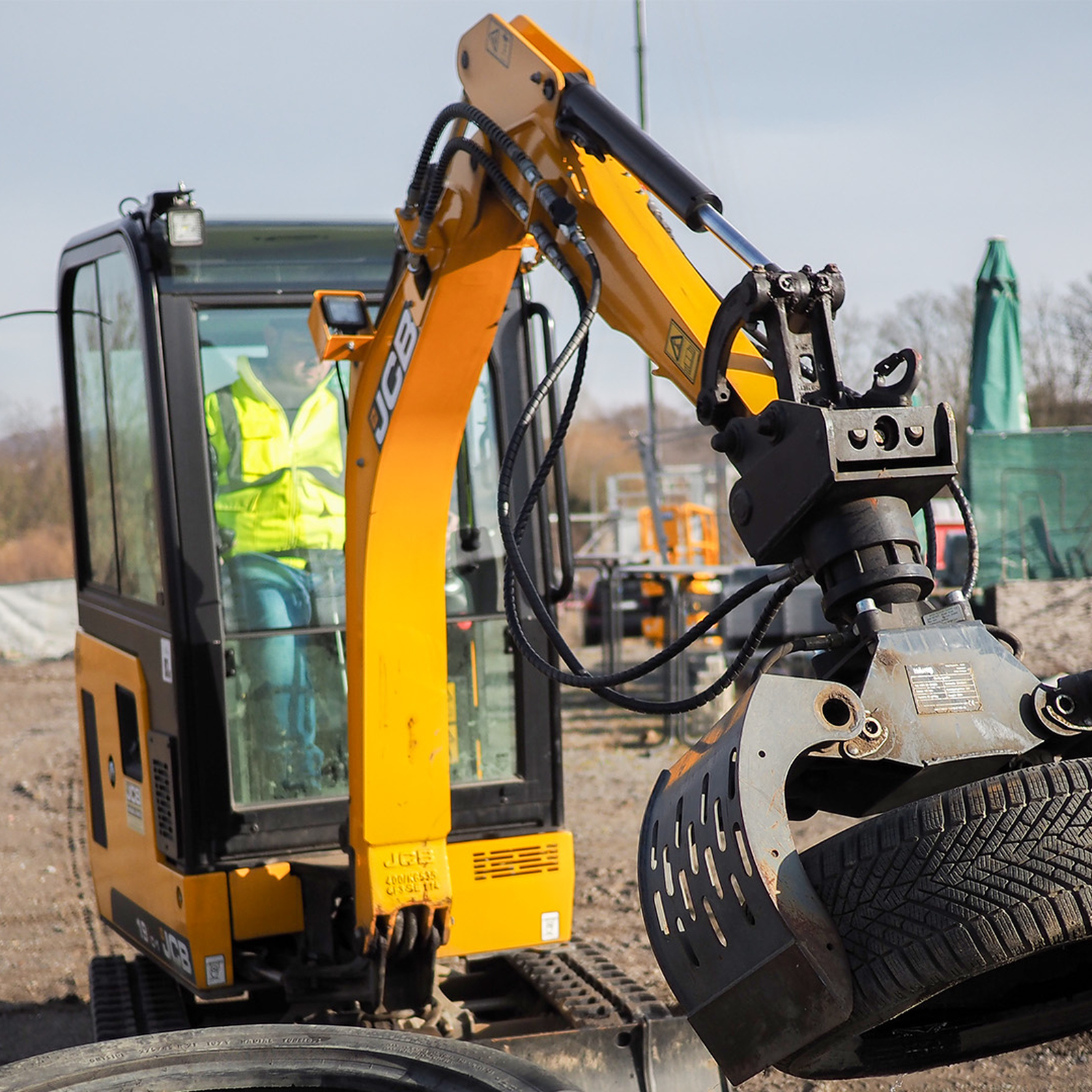 Kettenbagger fahren Wuppertal, mydays Erlebnisgutschein, als PDF ausdruckbar oder Versand mit Geschenkverpackung