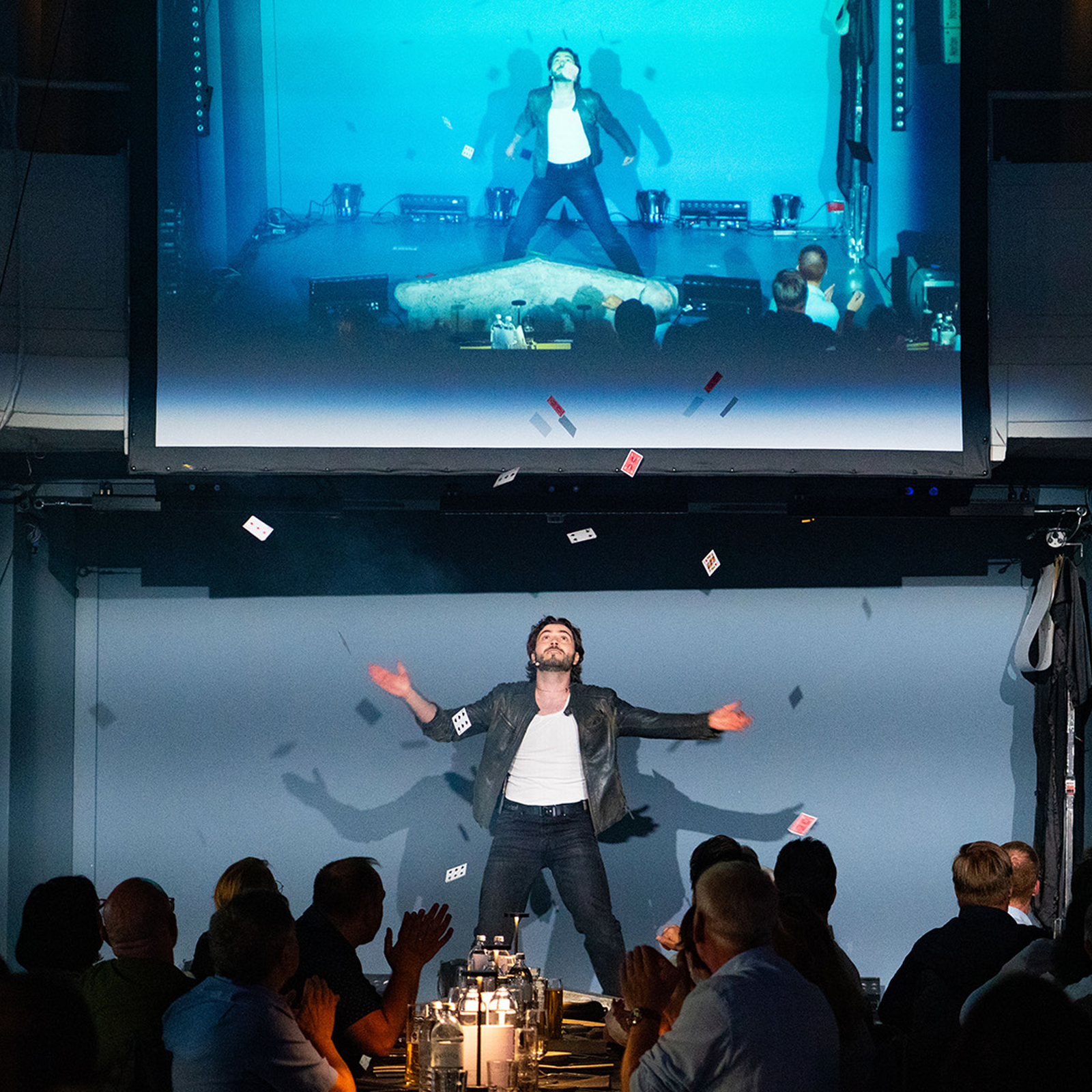 Magic Show Heidelberg, mydays Erlebnisgutschein, als PDF ausdruckbar oder Versand mit Geschenkverpackung