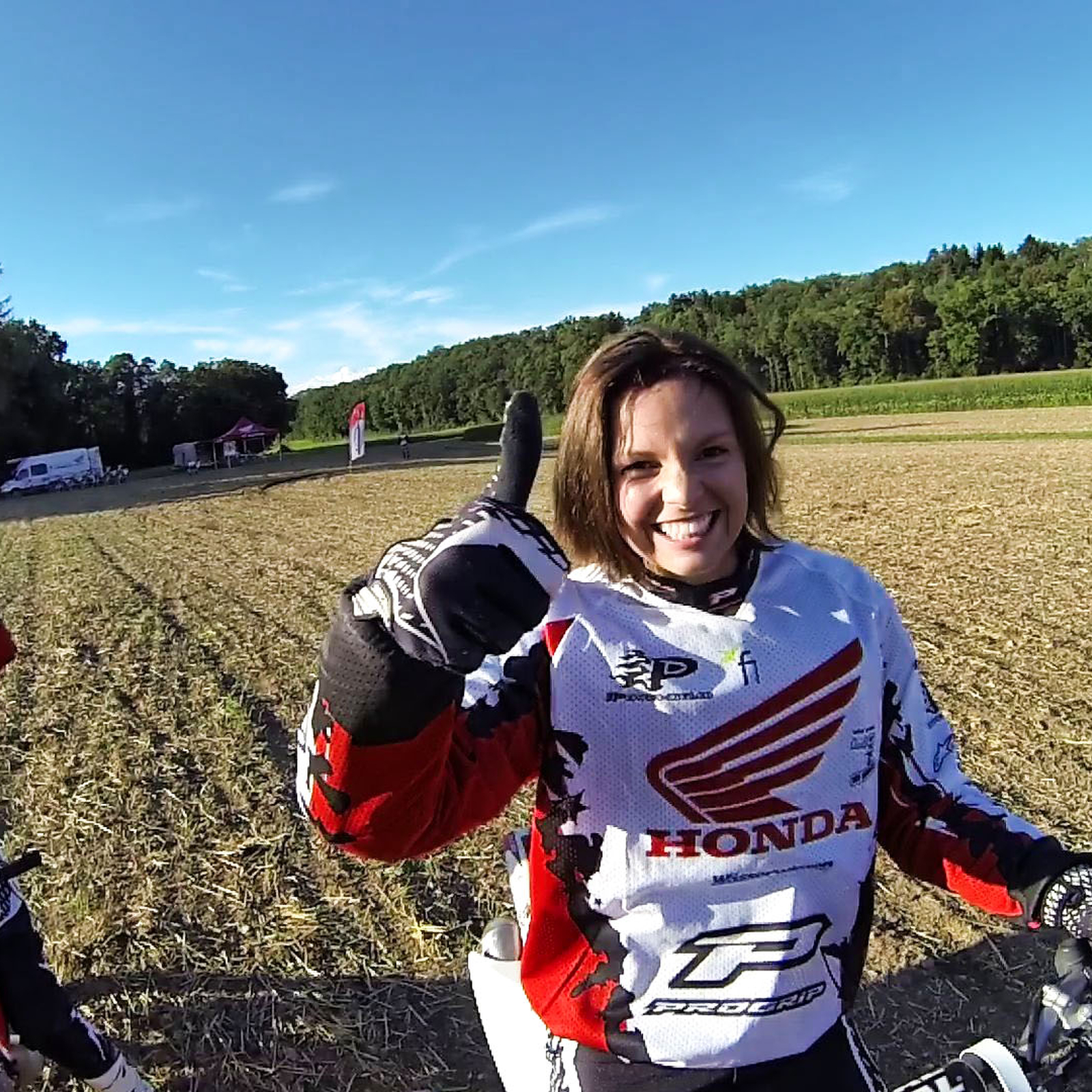 Motocross-Training für Frauen Schlatt (3,5 Std.), mydays Erlebnisgutschein, als PDF ausdruckbar oder Versand mit Geschenkverpackung