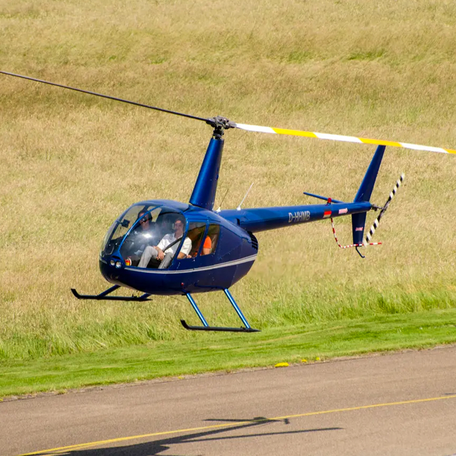 Hubschrauber Rundflug Atting bei Straubing (20 Min.), mydays Erlebnisgutschein, als PDF ausdruckbar oder Versand mit Geschenkverpackung