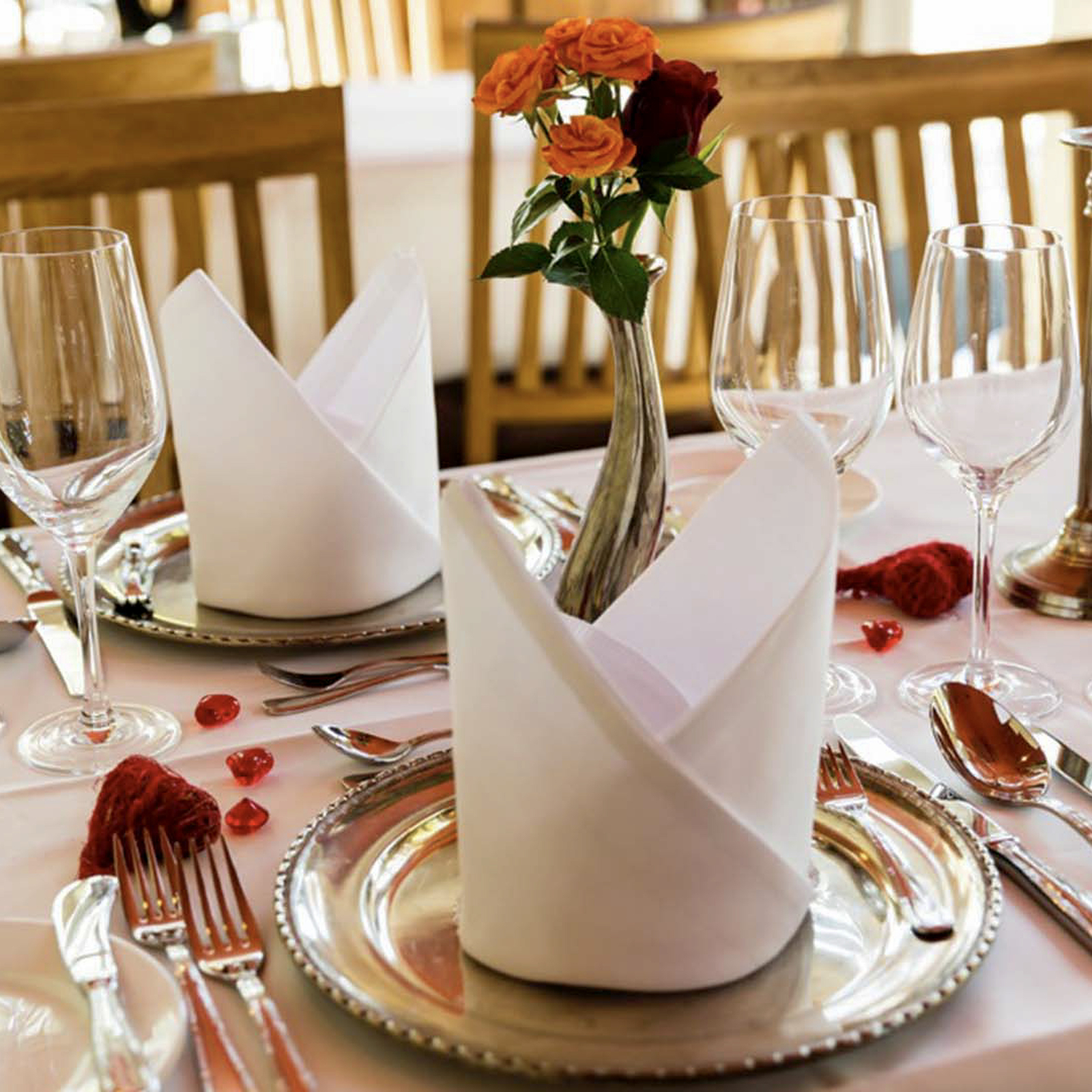 Romantisches Dinner Hamburg für 2, mydays Erlebnisgutschein, als PDF ausdruckbar oder Versand mit Geschenkverpackung