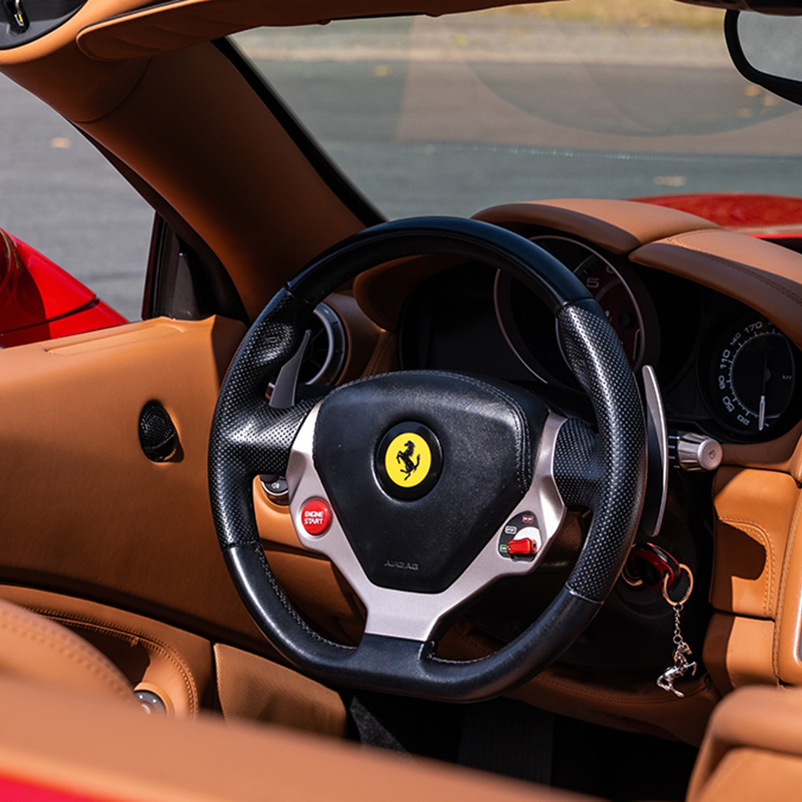 Ferrari fahren Nürnberg (30 Min.), mydays Erlebnisgutschein, als PDF ausdruckbar oder Versand mit Geschenkverpackung