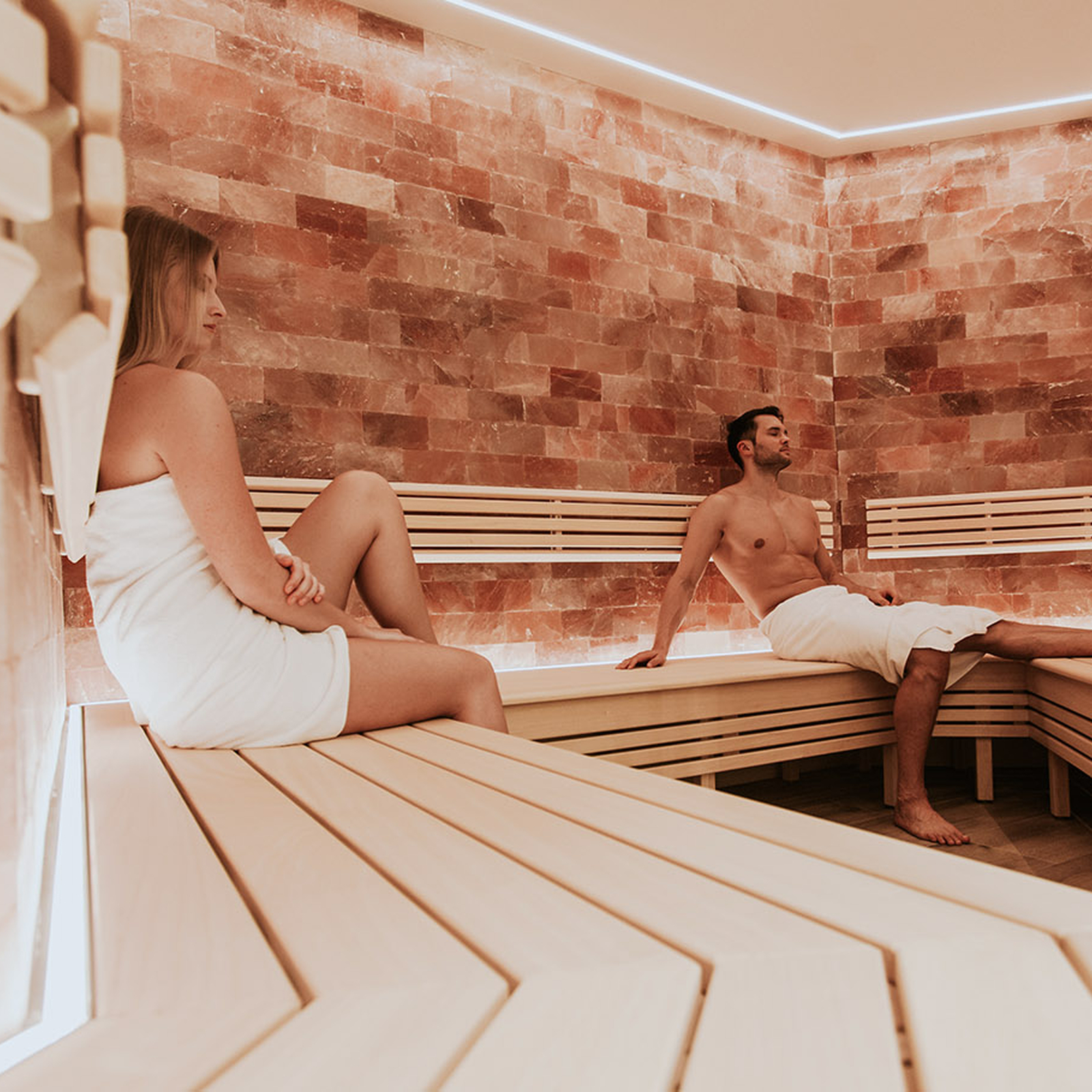 Day Spa Bad Kreuzen für 2, mydays Erlebnisgutschein, als PDF ausdruckbar oder Versand mit Geschenkverpackung