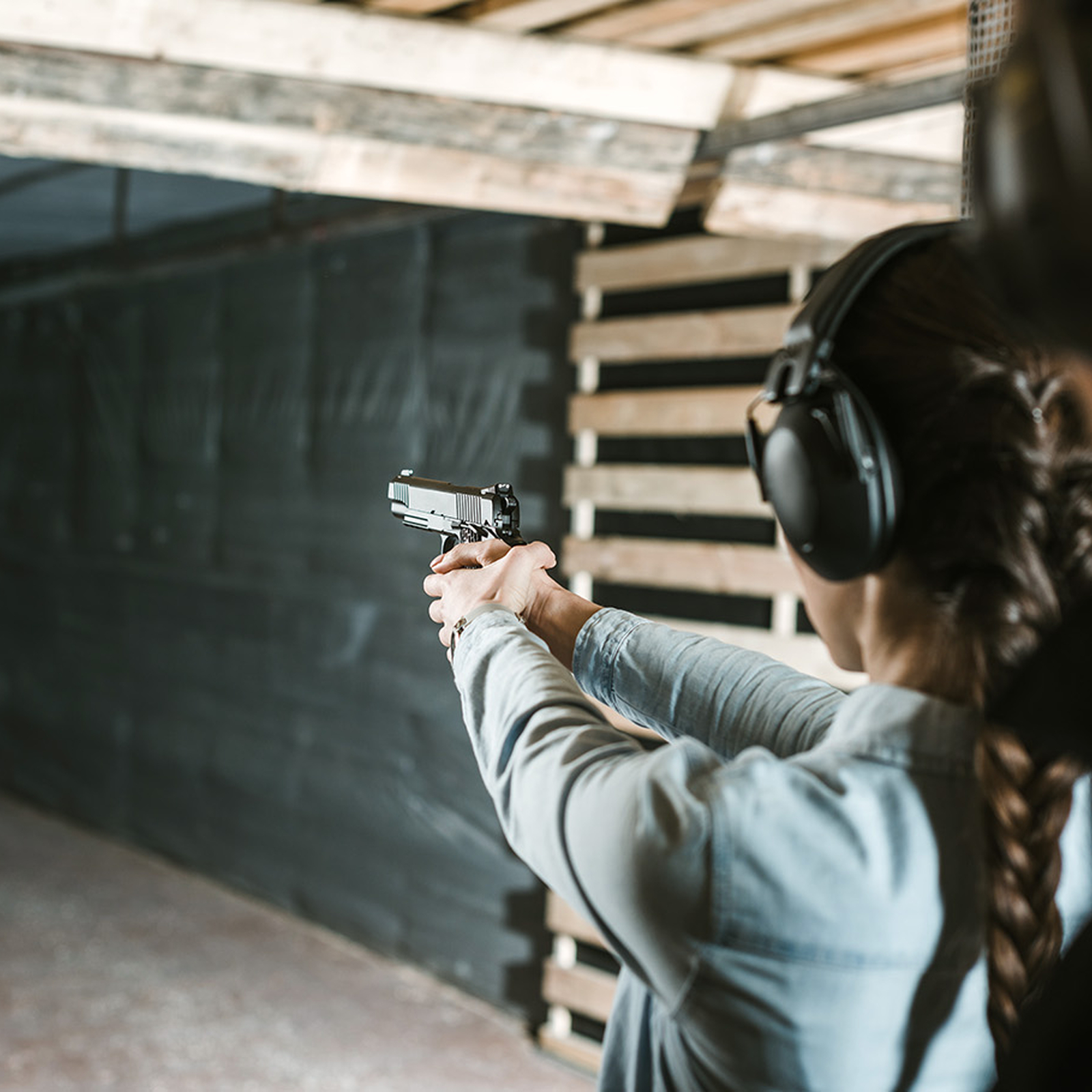 Schießtraining Gewehre & Handfeuerwaffen Stuttgart, mydays Erlebnisgutschein, als PDF ausdruckbar oder Versand mit Geschenkverpackung