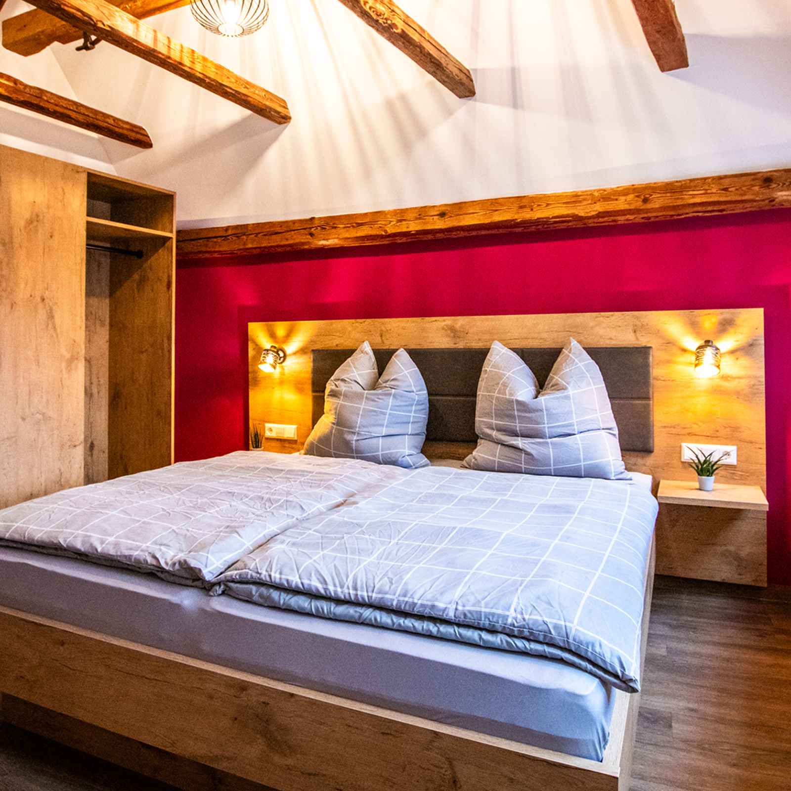 Ferienhaus Schwarzwald für 2 (1 Nacht), mydays Erlebnisgutschein, als PDF ausdruckbar oder Versand mit Geschenkverpackung