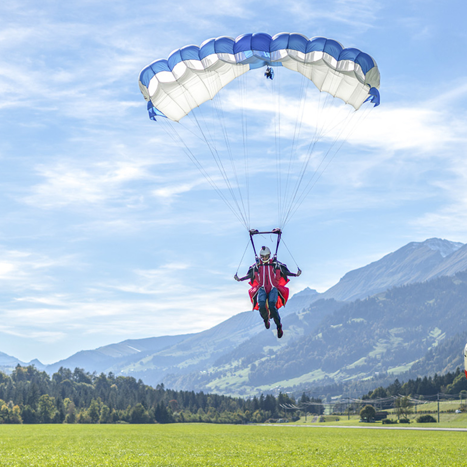Motorgleitschirm-Rundflug Hörsten (60 Min.), mydays Erlebnisgutschein, als PDF ausdruckbar oder Versand mit Geschenkverpackung