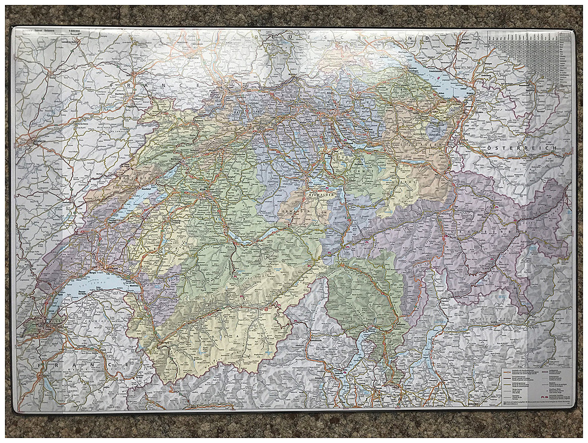 Sous-mains suisse 60 x 41 cm ass