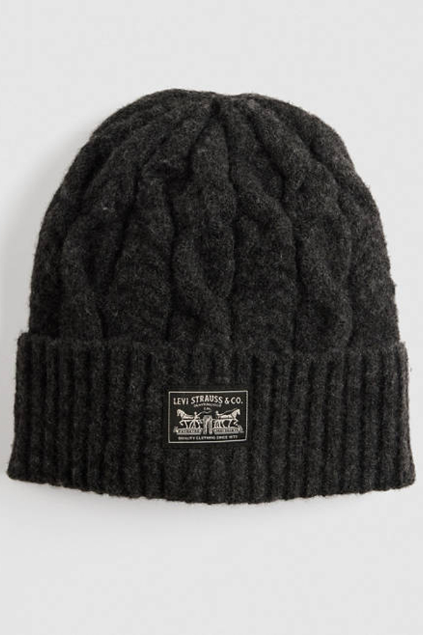 Levi's Holiday Cable Knit Backpatch Beanie In Black
