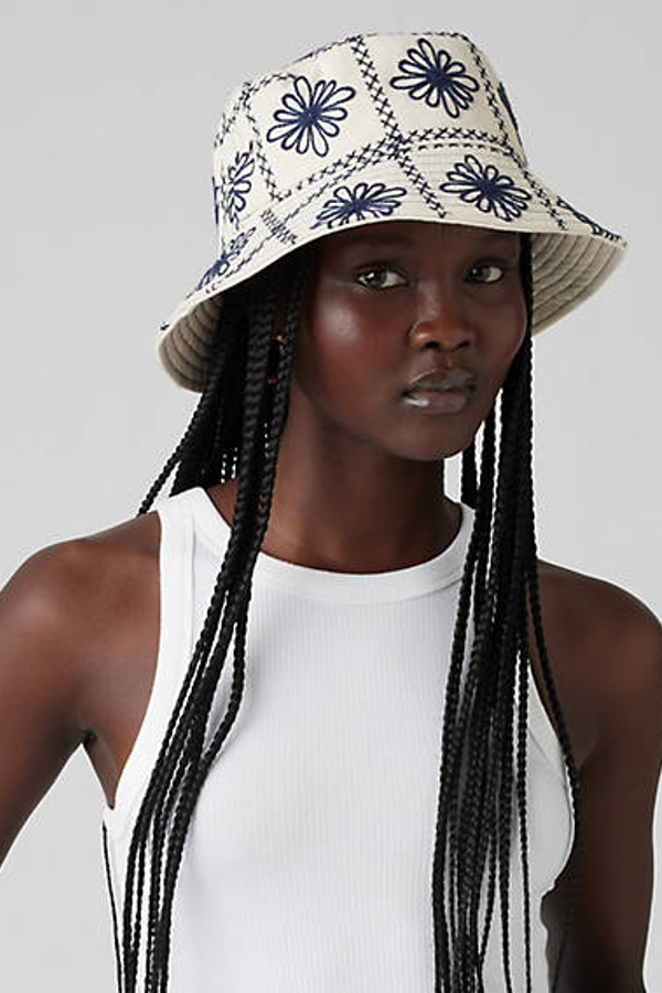 Levi's Seasonal Bucket Hat - Women's - L - White