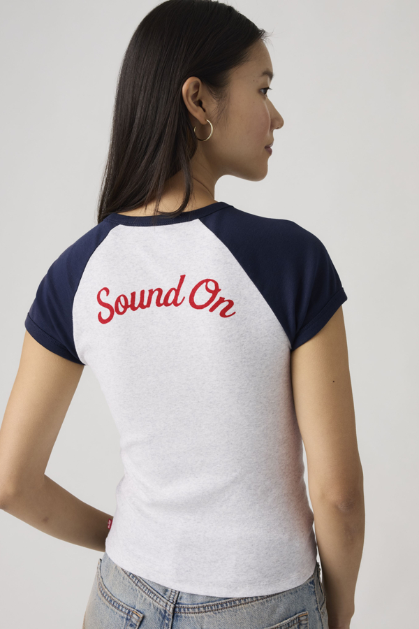Levi's Riley Raglan T shirt met print - Women's - XS -