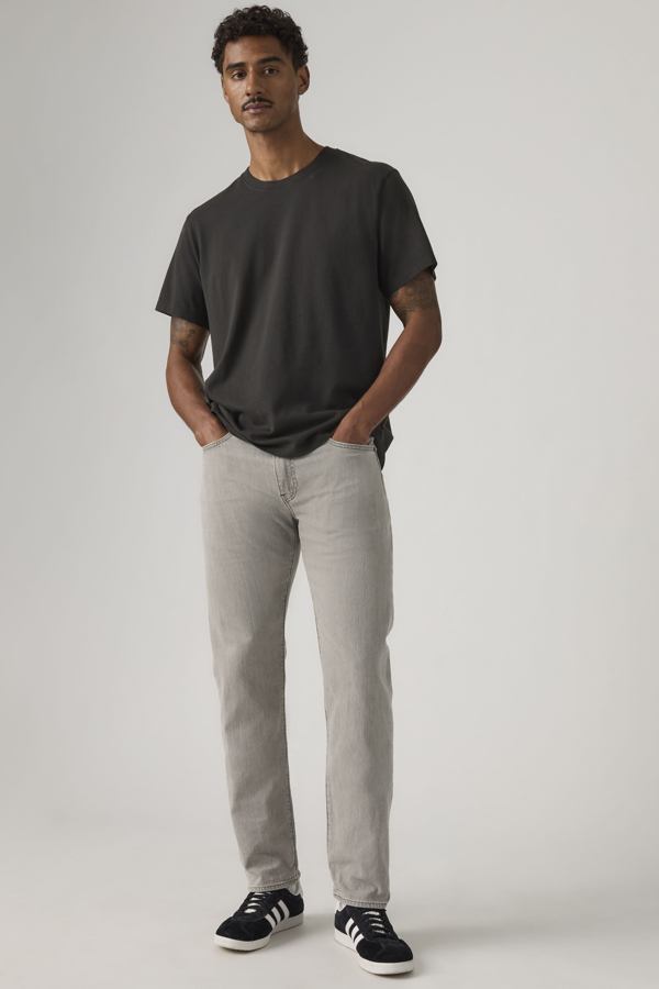 Levi's 502 Taper Lightweight jeans - Men's - 33X32 -