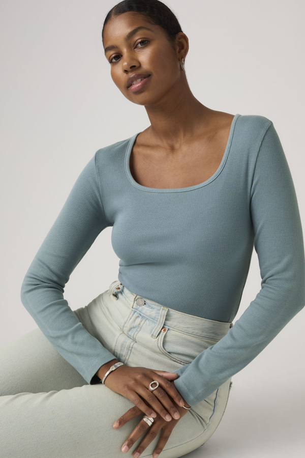 Levi's Essential T shirt met lange mouwen en vierkante hals - Women's - L -