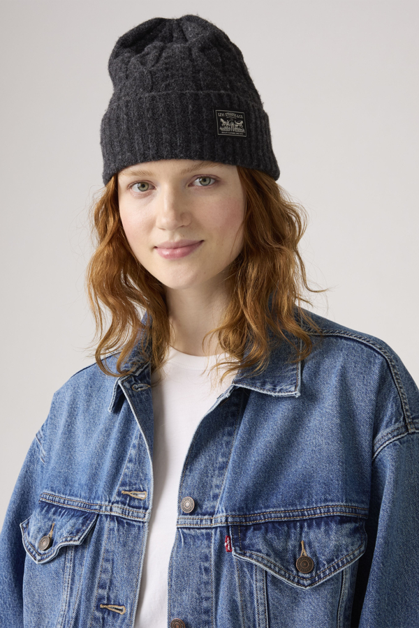 Levi's Kabelgebreide beanie voor de feestdagen met patch achteraan - Women's - One Size -