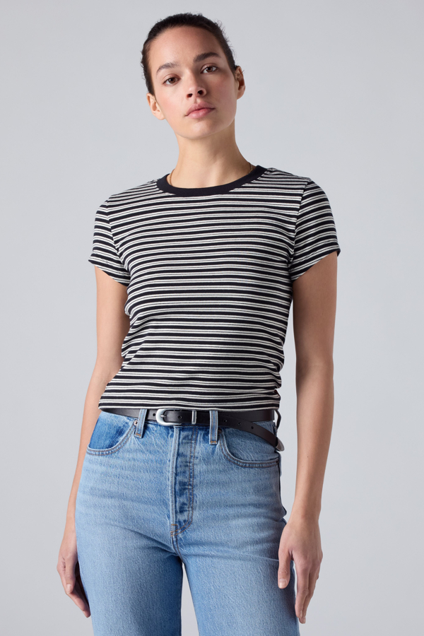 Baby Tee Essential - Mujer - L - Negro / Bliss Stripe Anthracite Night