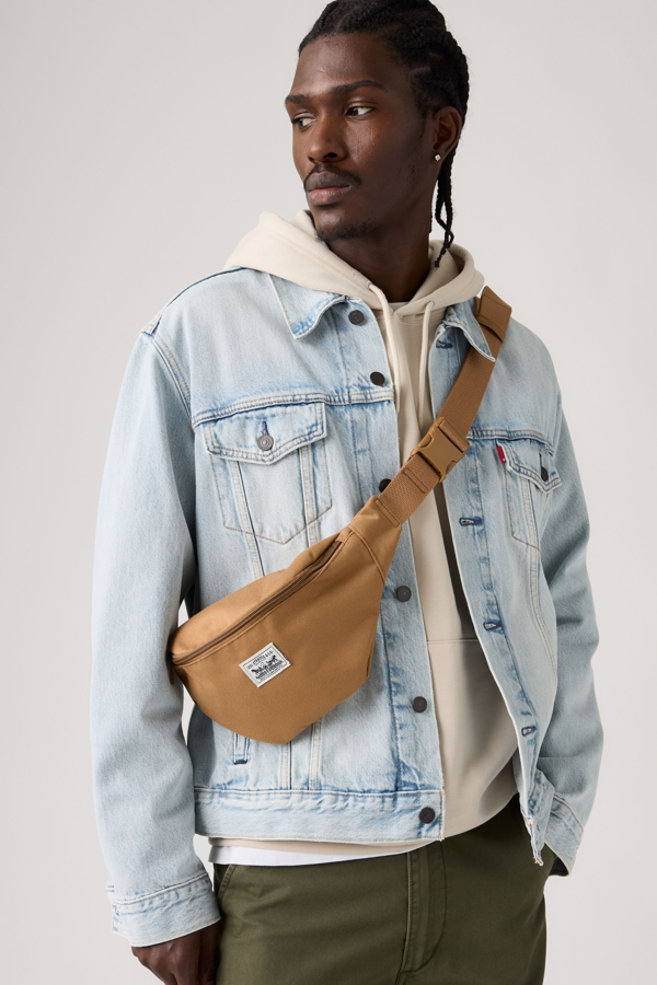 Levi's Duboce Sling Bag - Men - One Size - Beige / Fox Trot