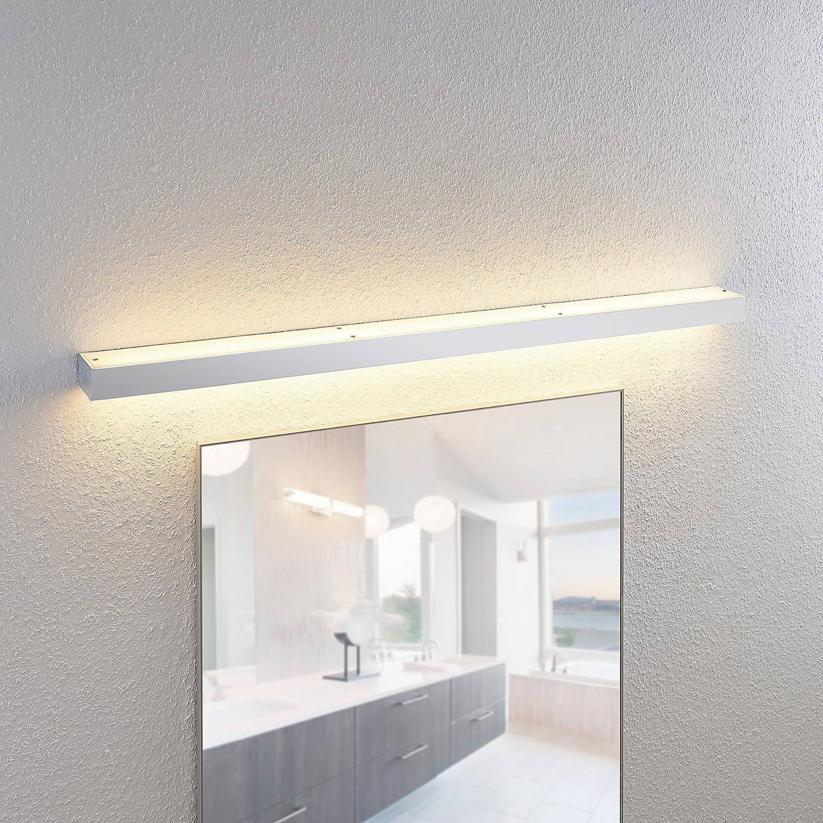 Lindby Alenia lámpara LED para baño y espejo 120cm