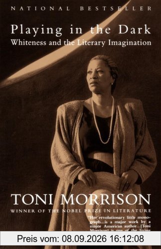Playing In The Dark: Whiteness and the Literary Imagination (Vintage)