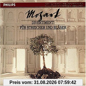 Die vollständige Mozart-Edition Vol. 4 (Divertimenti für Streicher und Bläser)