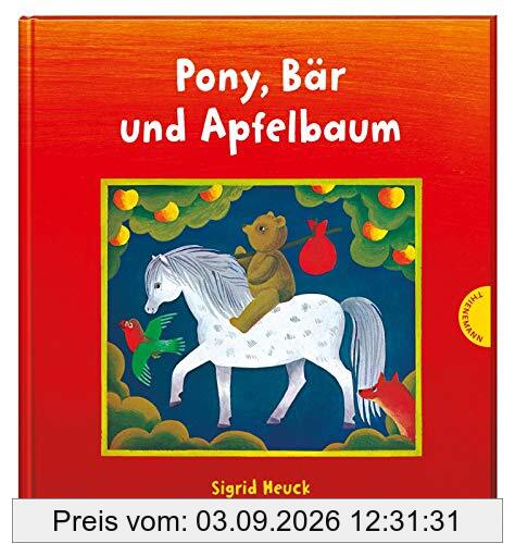 Pony, Bär und Apfelbaum