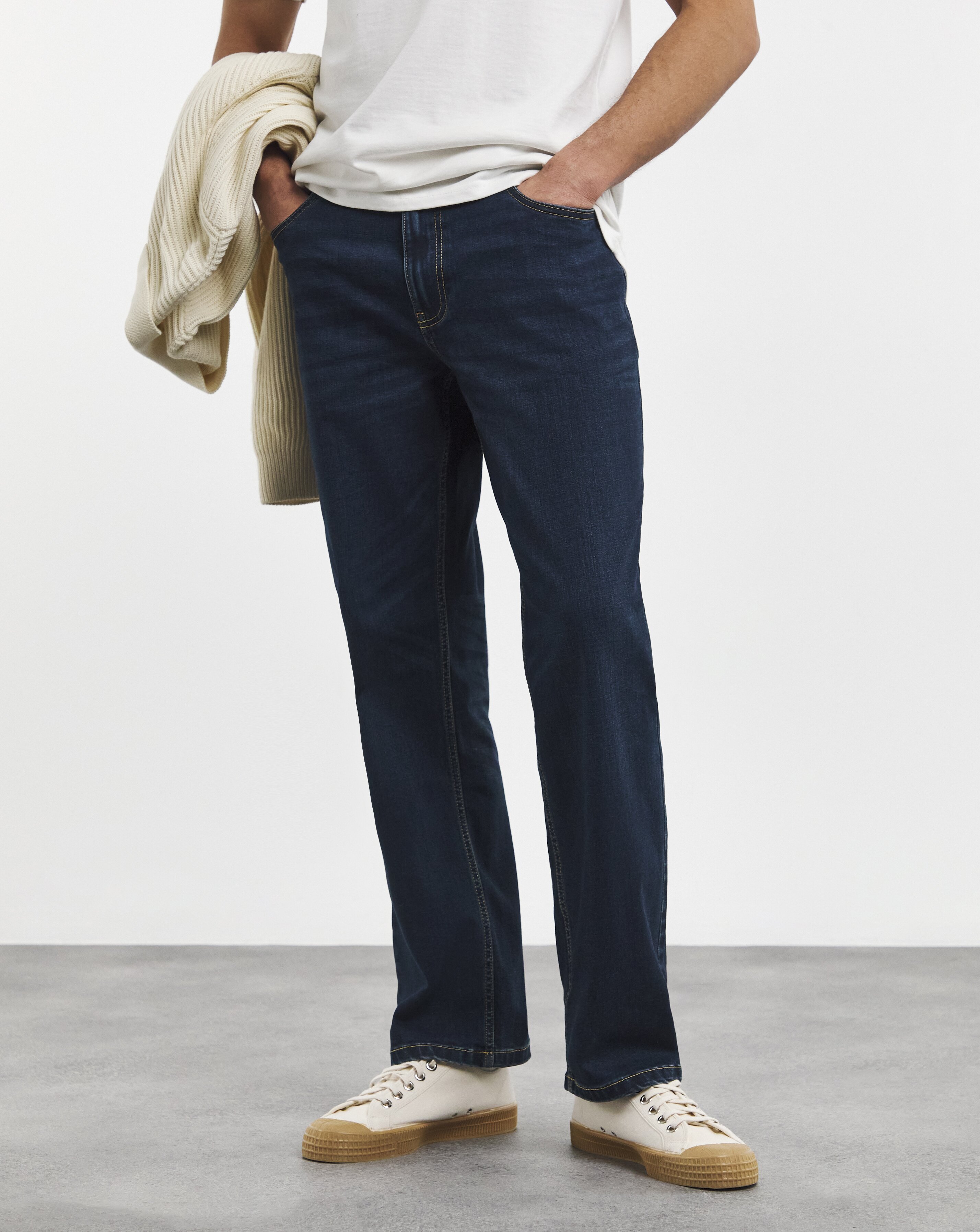 Straight Fit Stretch Jean Dark Wash