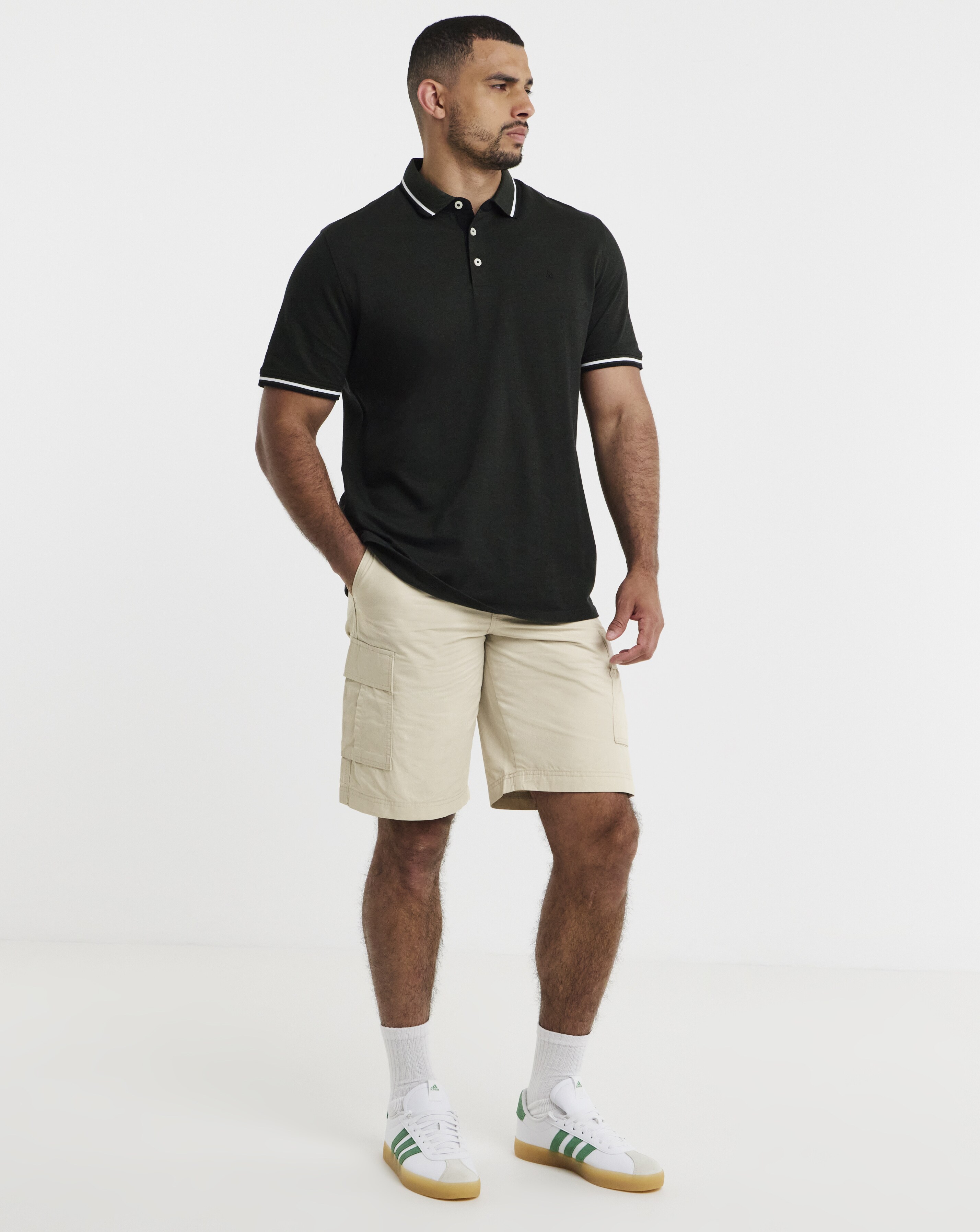 Jack & Jones Men's Cargo Shorts - Cream - 36