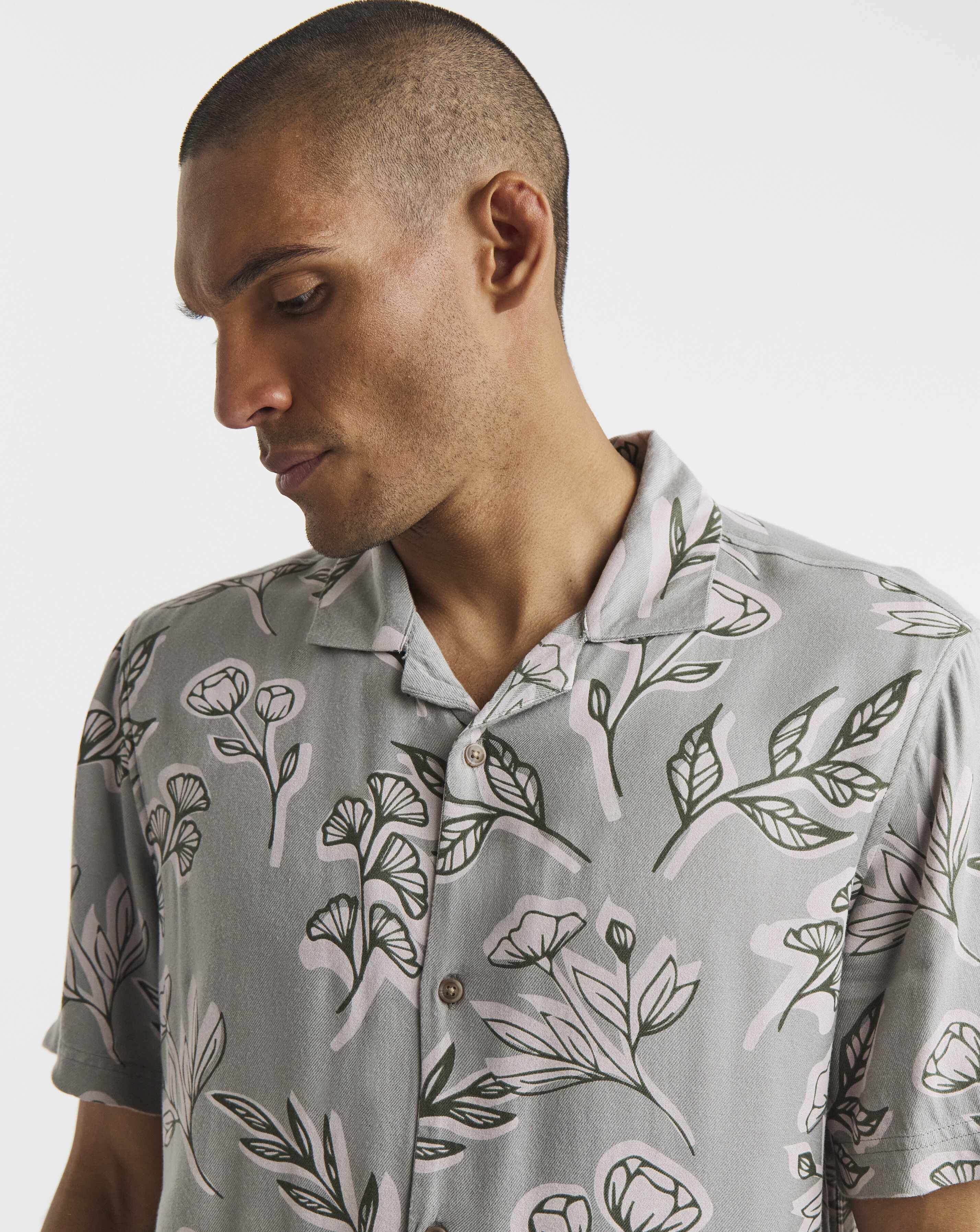 New In - Revere Collar Short Sleeve Shirt