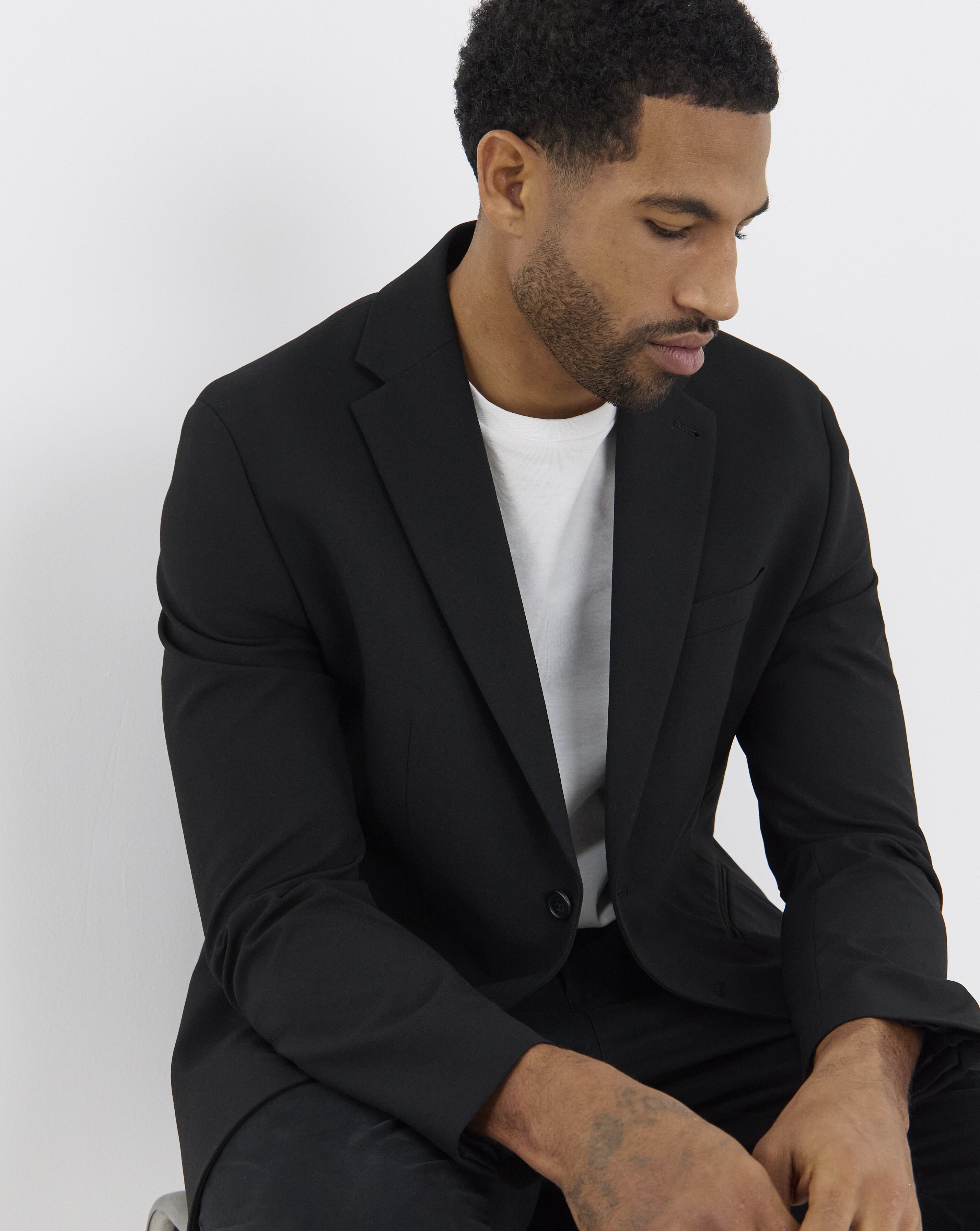 Tailored Relaxed Fit Blazer