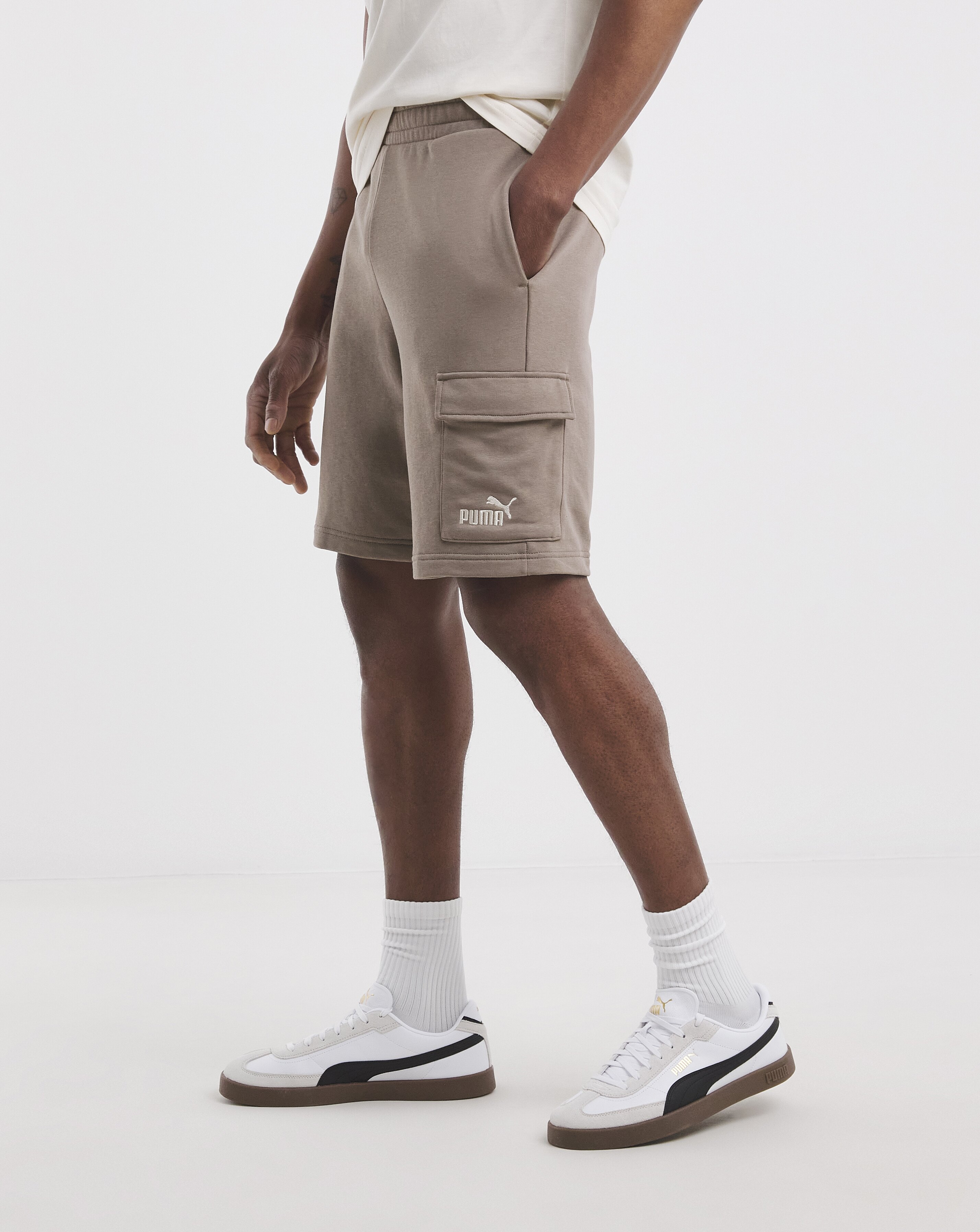 PUMA Essentials Logo 10