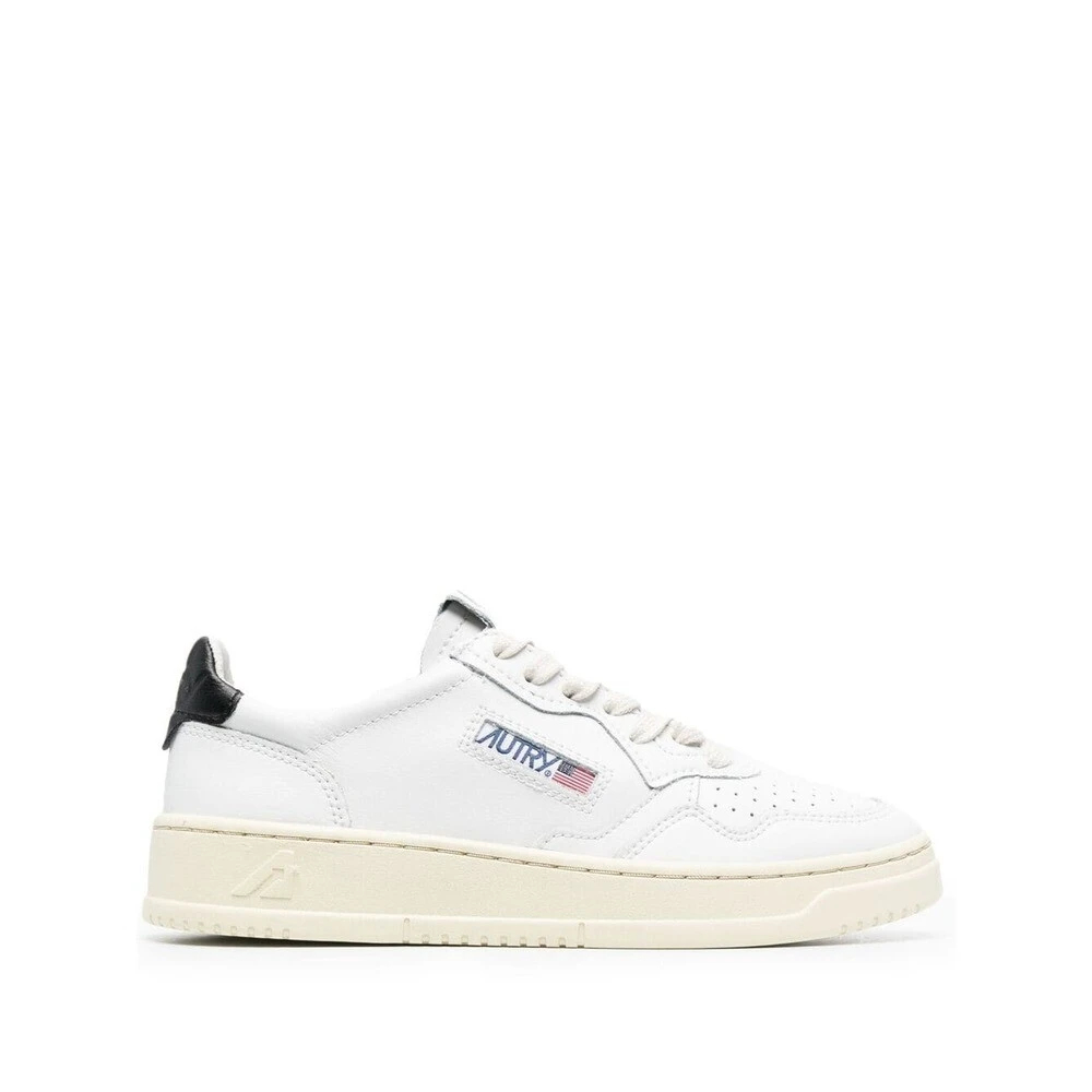 Autry - Medalist Low Sneakers - Shoes - Damen - Schwarzk - 36 Eu