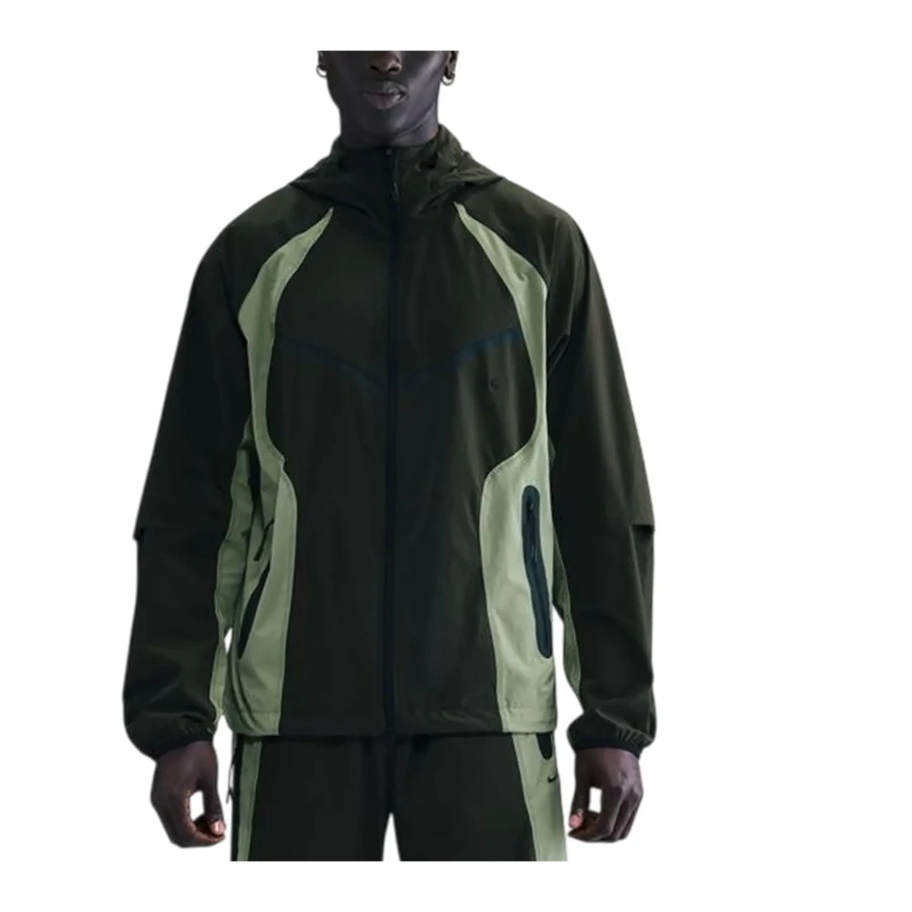 Nike Herren Schwarz - Wind Jackets - Sport - K - M
