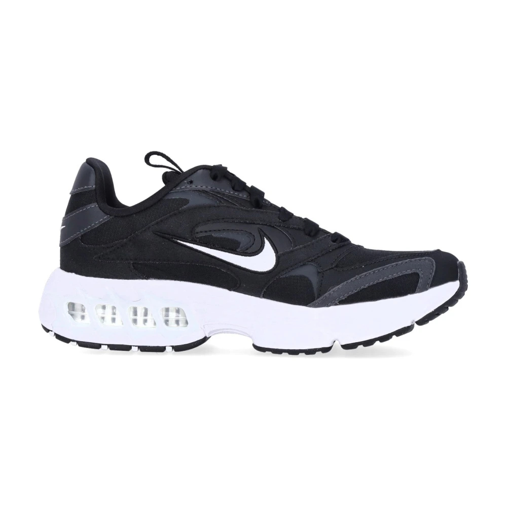 Nike Women's Black Sneakers Size 3